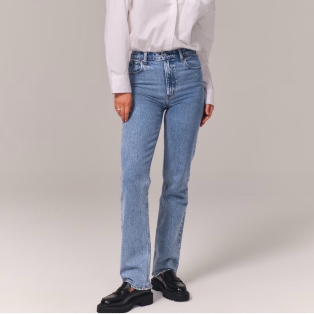 abercrombie 90’s straight ultra high rise jeans